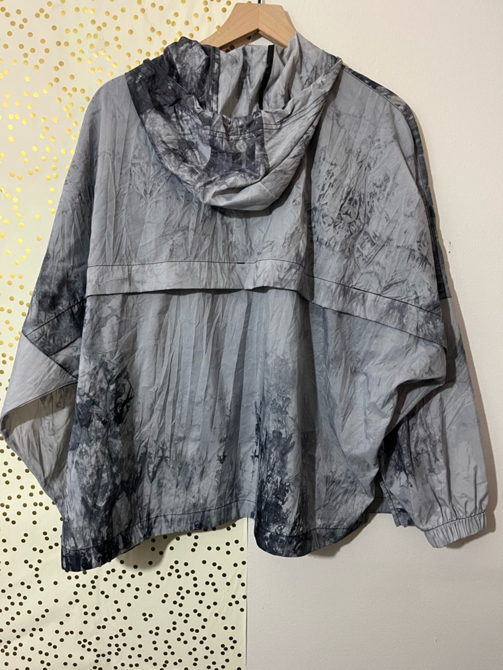 Nike Women's Sportswear Wave Dye Woven Boxy Pullover Hoodie size Medium - Picture 3 of 14